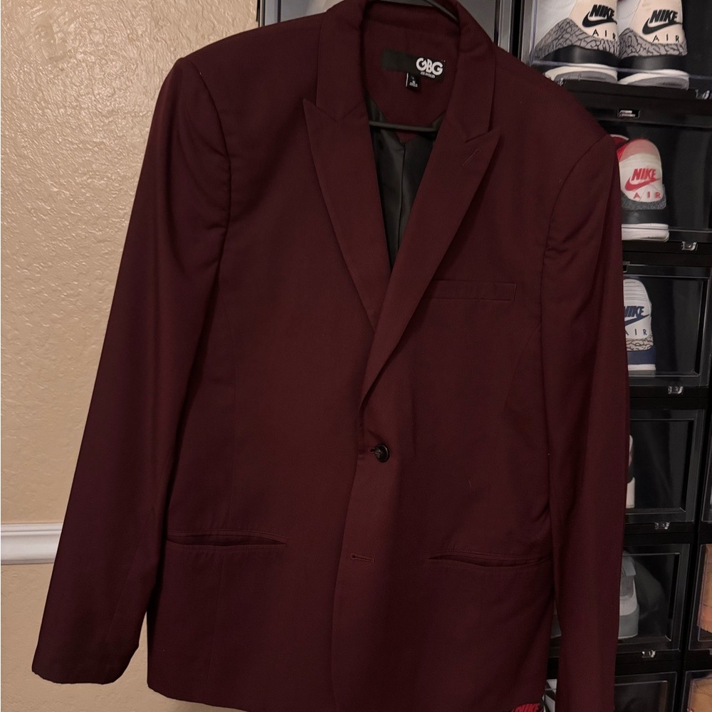 GBG Los Angeles Deep Red Blazer